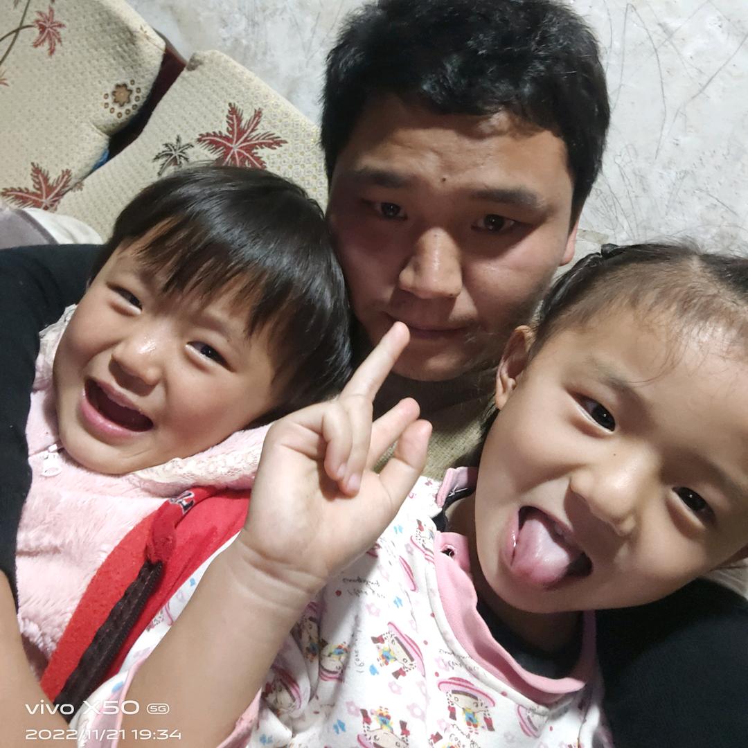 阳戏龙山县洁馨艺术团毛几根