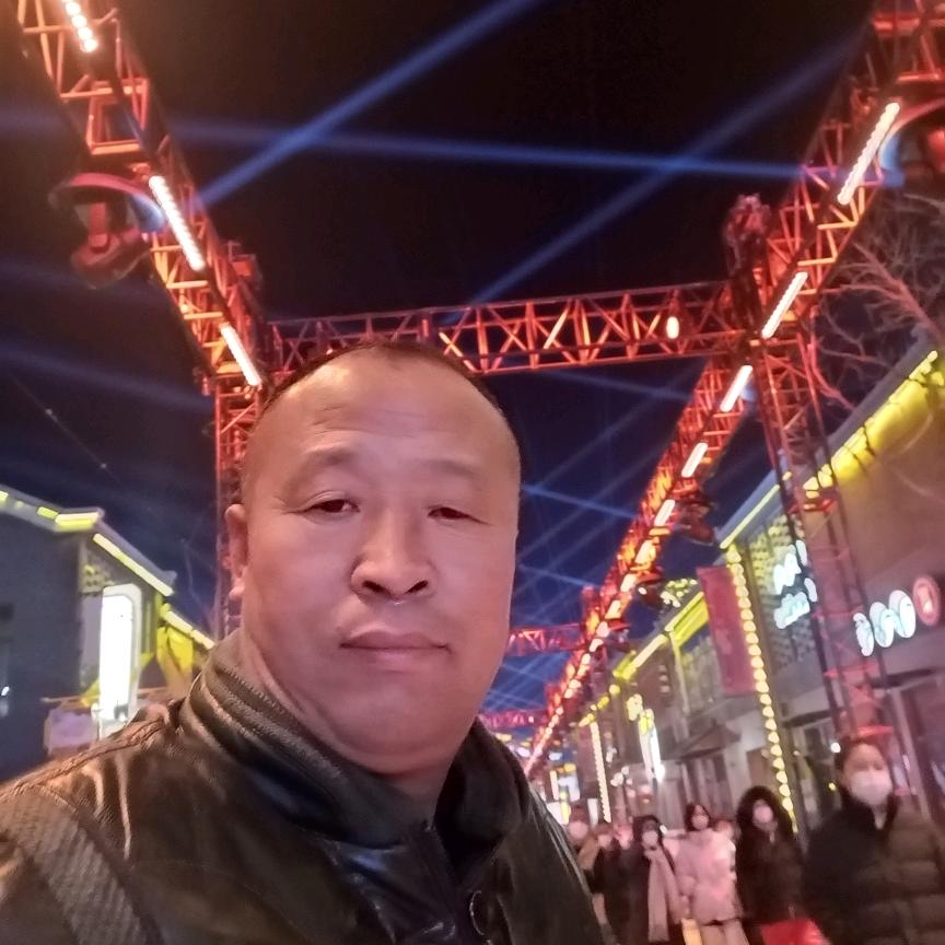 心中有阳光，脚下有力量