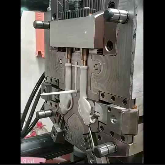 河北黄骅【广山塑业】精密注塑加工模具定制