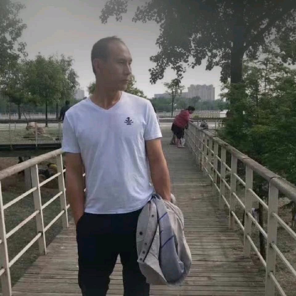 为理想奋斗。