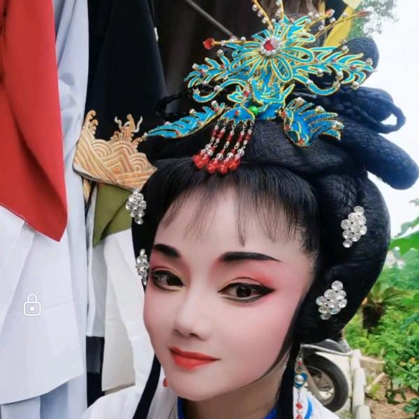 文萍莉