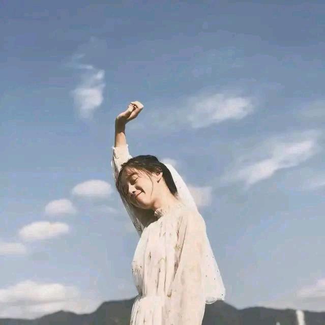 你头发乱了喔 🌙