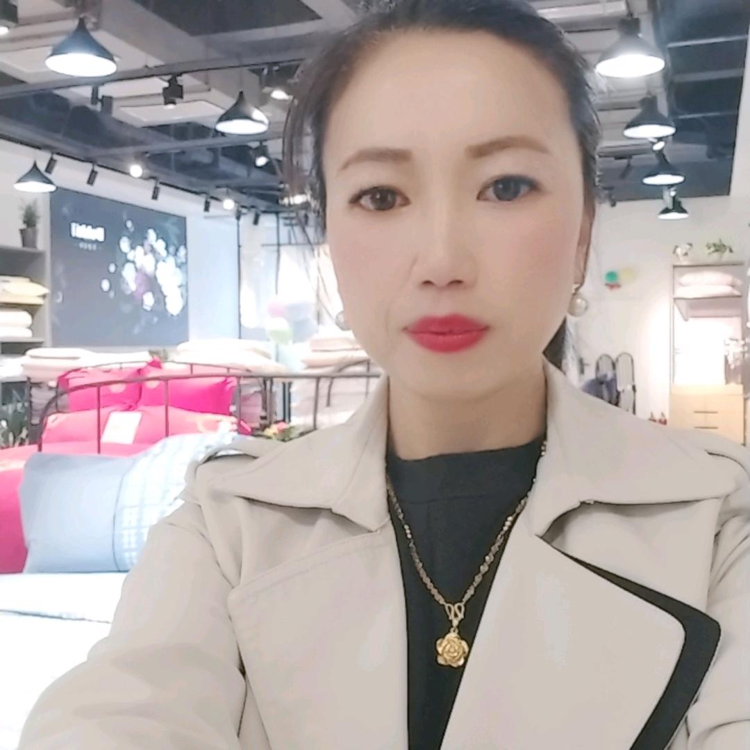 多喜爱（嘎吉林广场店）