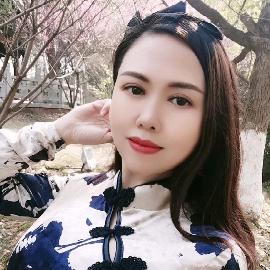 梧桐花开