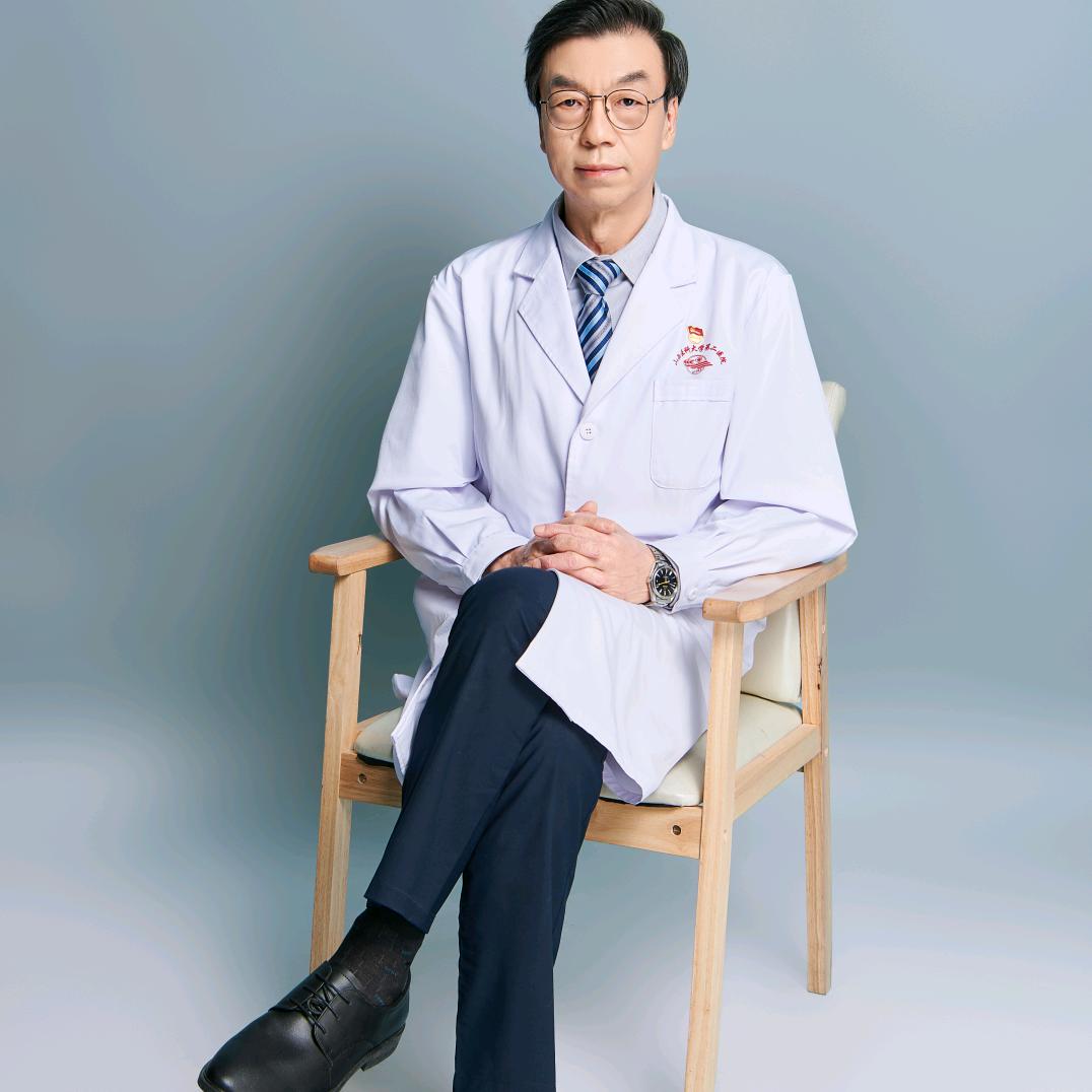 风湿免疫专家李小峰
