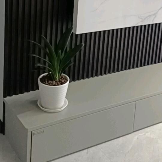 英