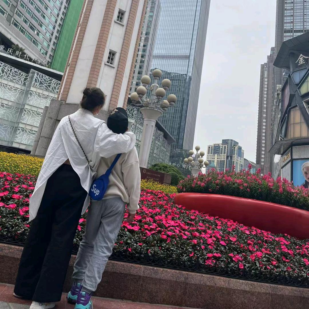 一只疯癫的。