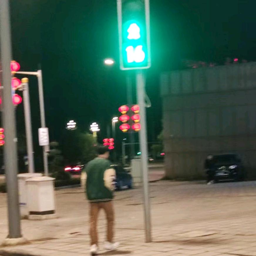 小徐只会一点点