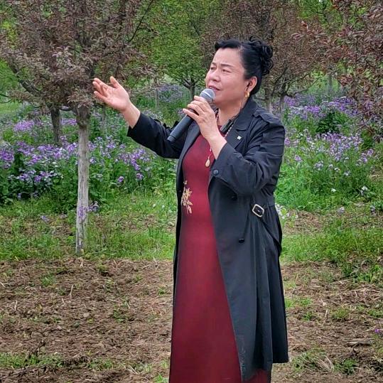 乐观开心李护莲