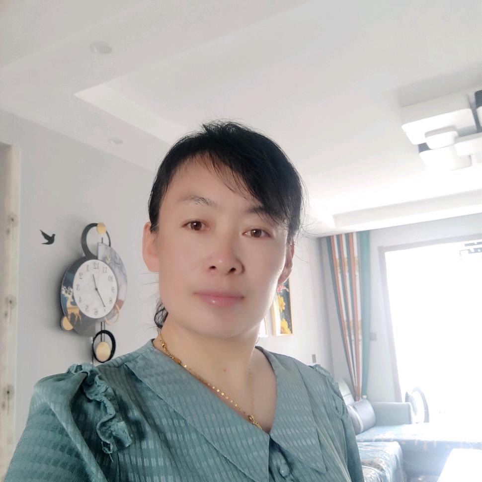 李芳
