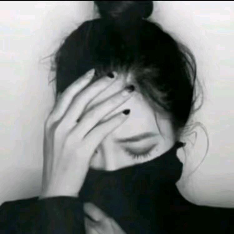 এ᭄浅笑不语꧔ꦿ᭄🌹