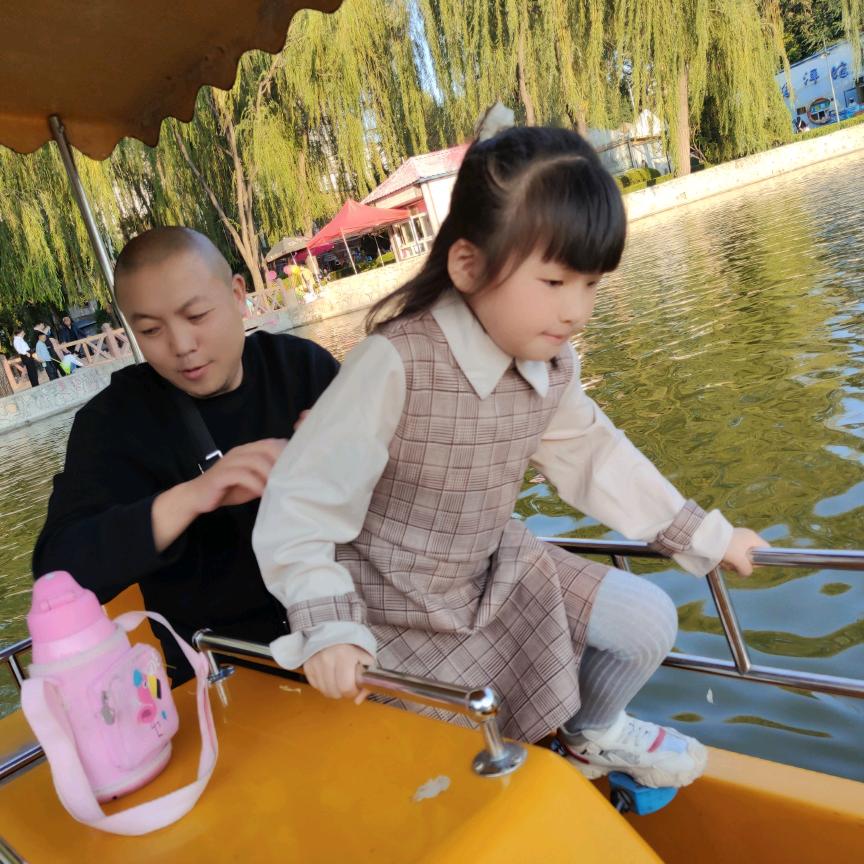 姐妹二妞妞