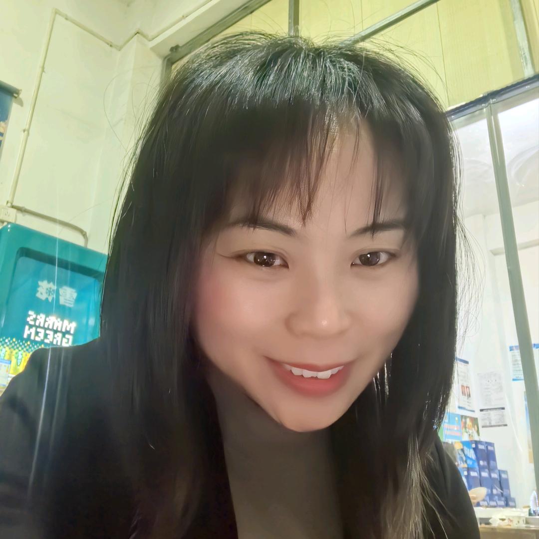 兵哥烤鱼老板娘