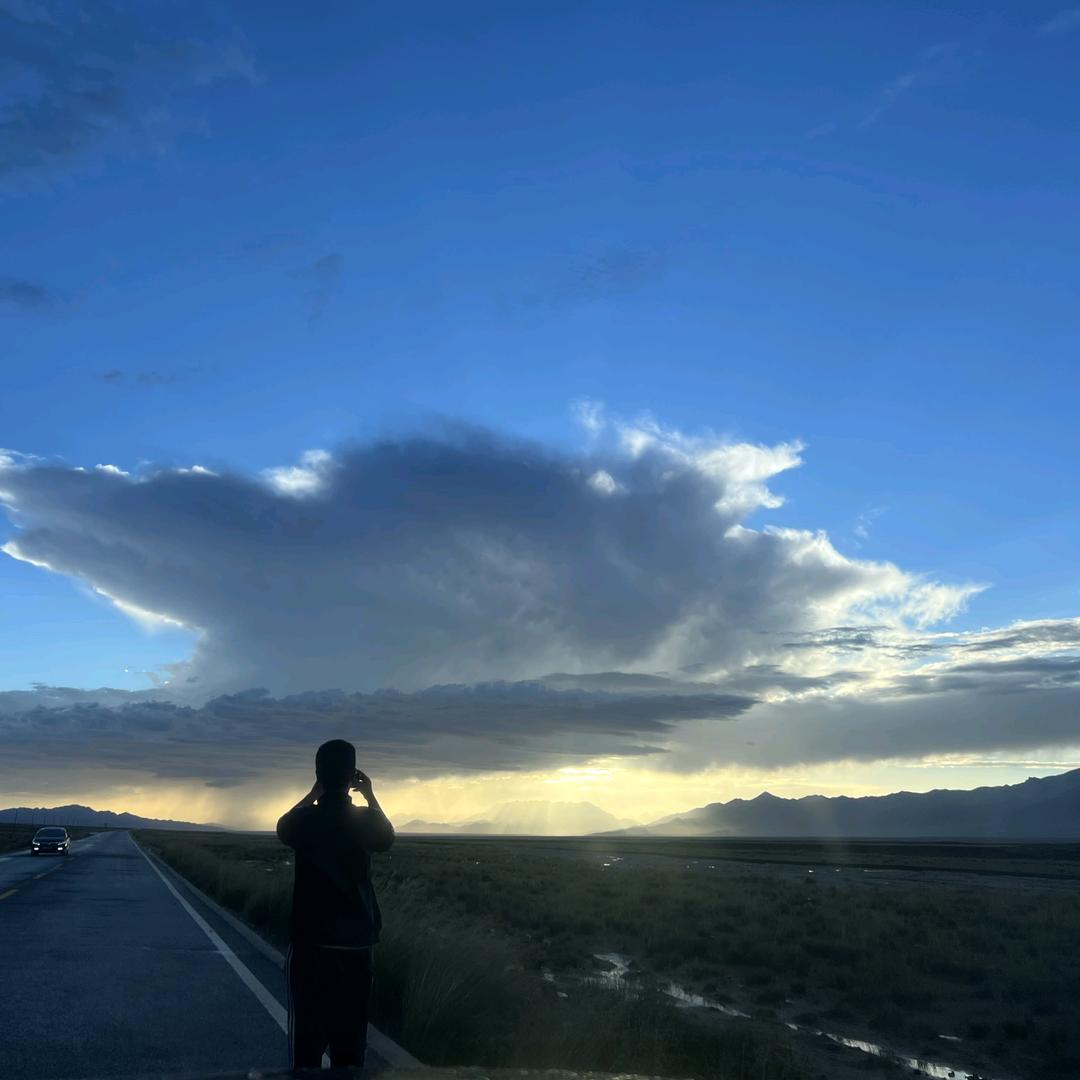 左脚画⭕️右脚踢