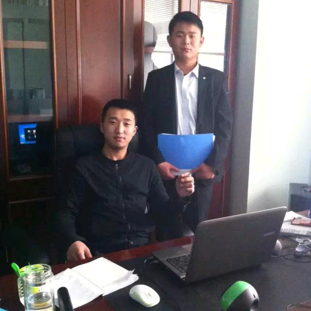 蓝天白云大海，有山还有水