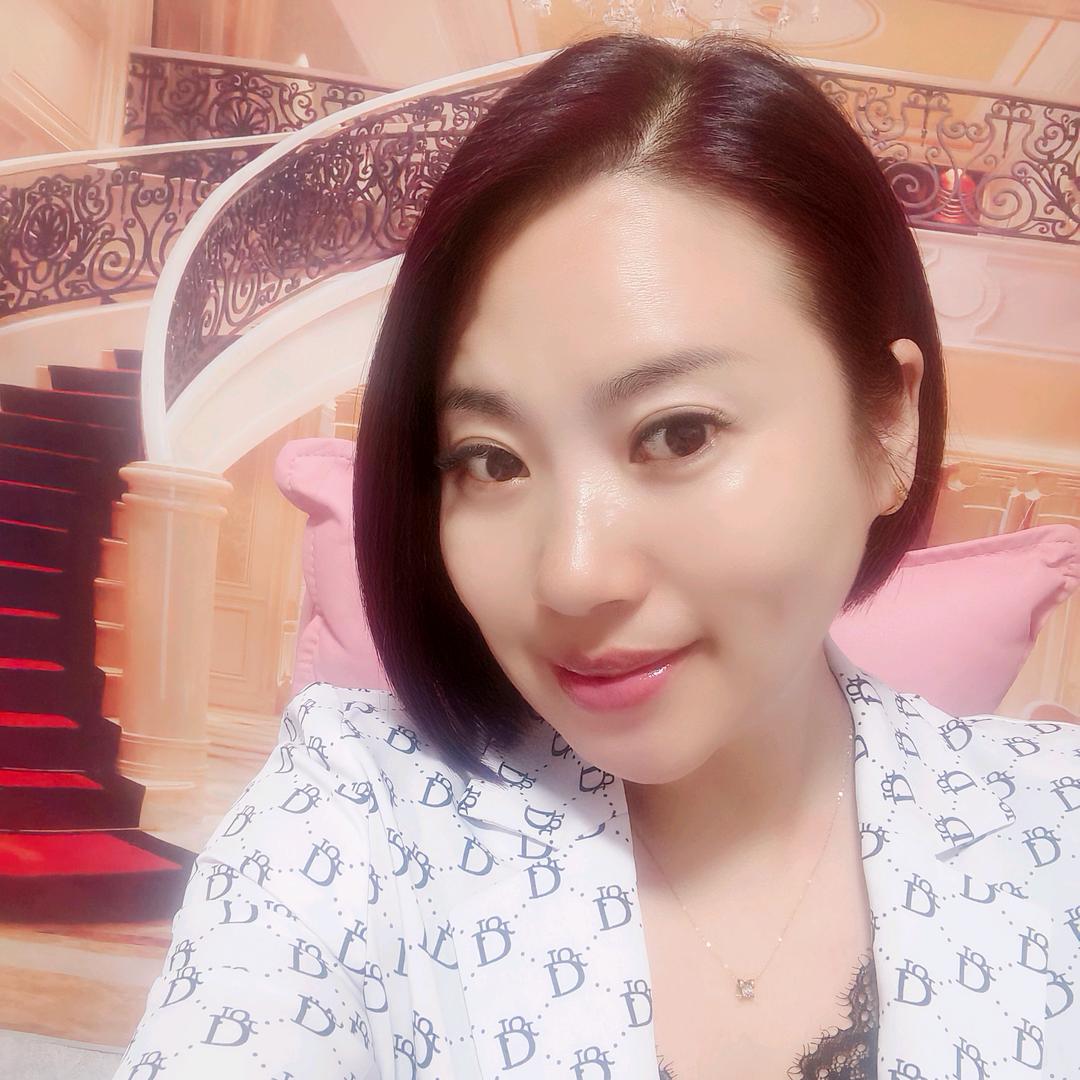 冰壶秋月（每晚不定时直播不见不散）