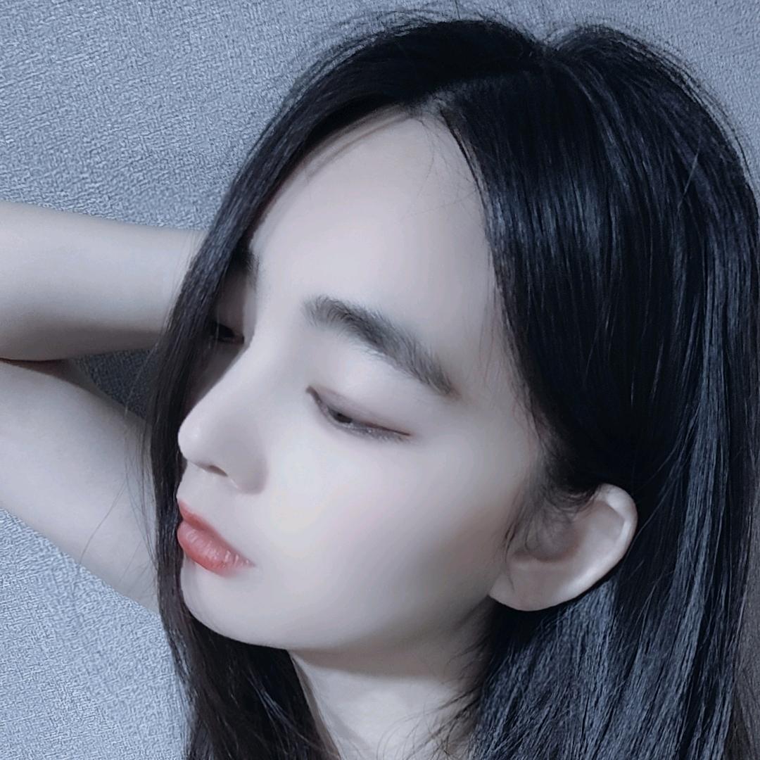 朱潇月吖