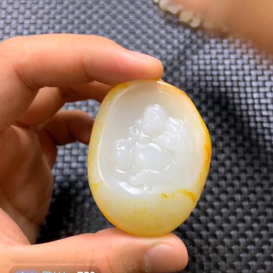 大海里的孤舟