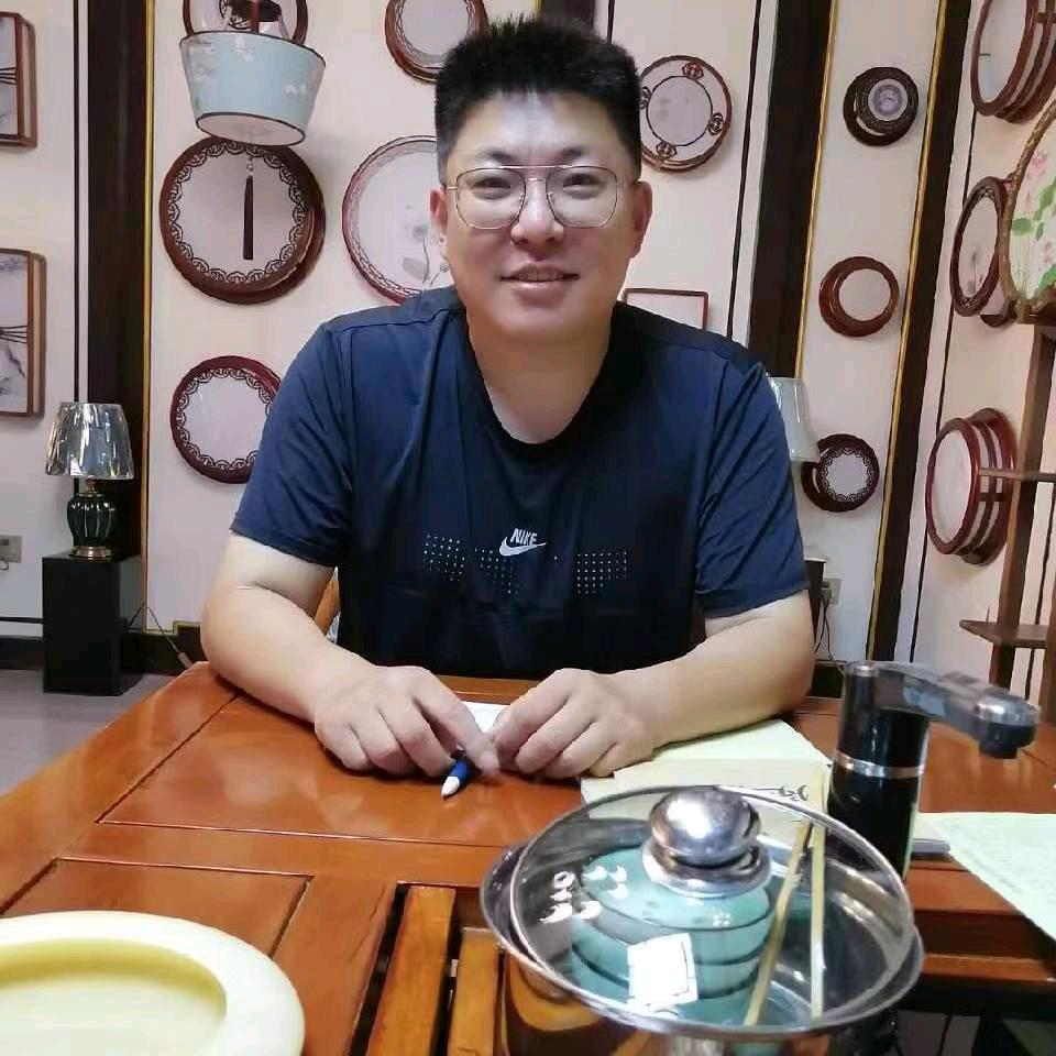 卖灯泡的李老搬