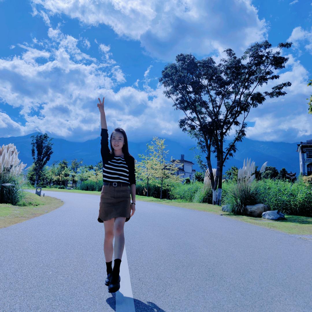 芳华服装店