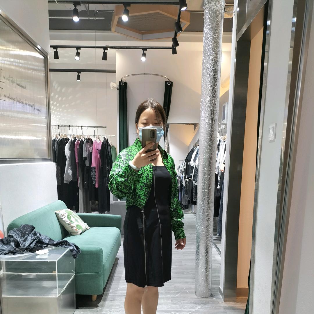 广庆立式注塑机／液态硅胶机械～许银连