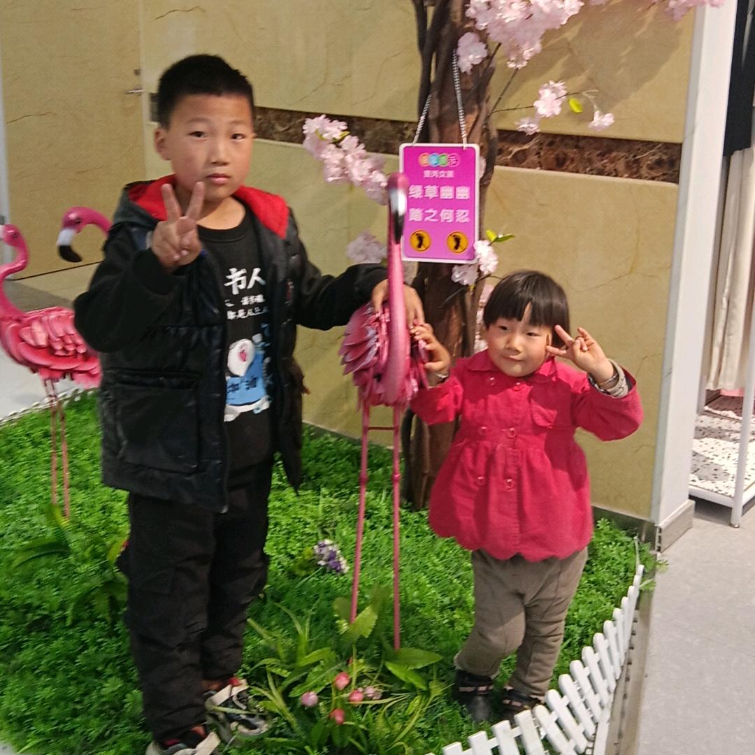 涵雯     （橱窗好物）