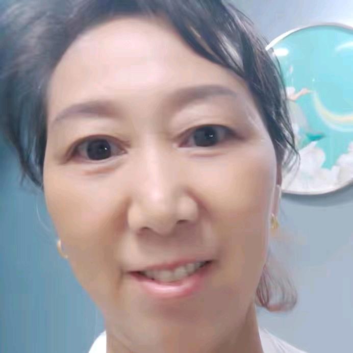 快乐的奶奶