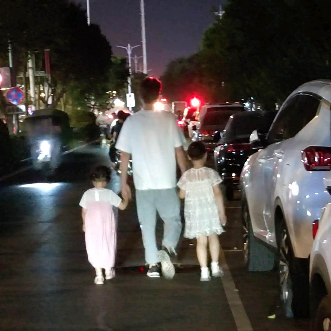 🌻🌻且行且珍惜🌻🌻