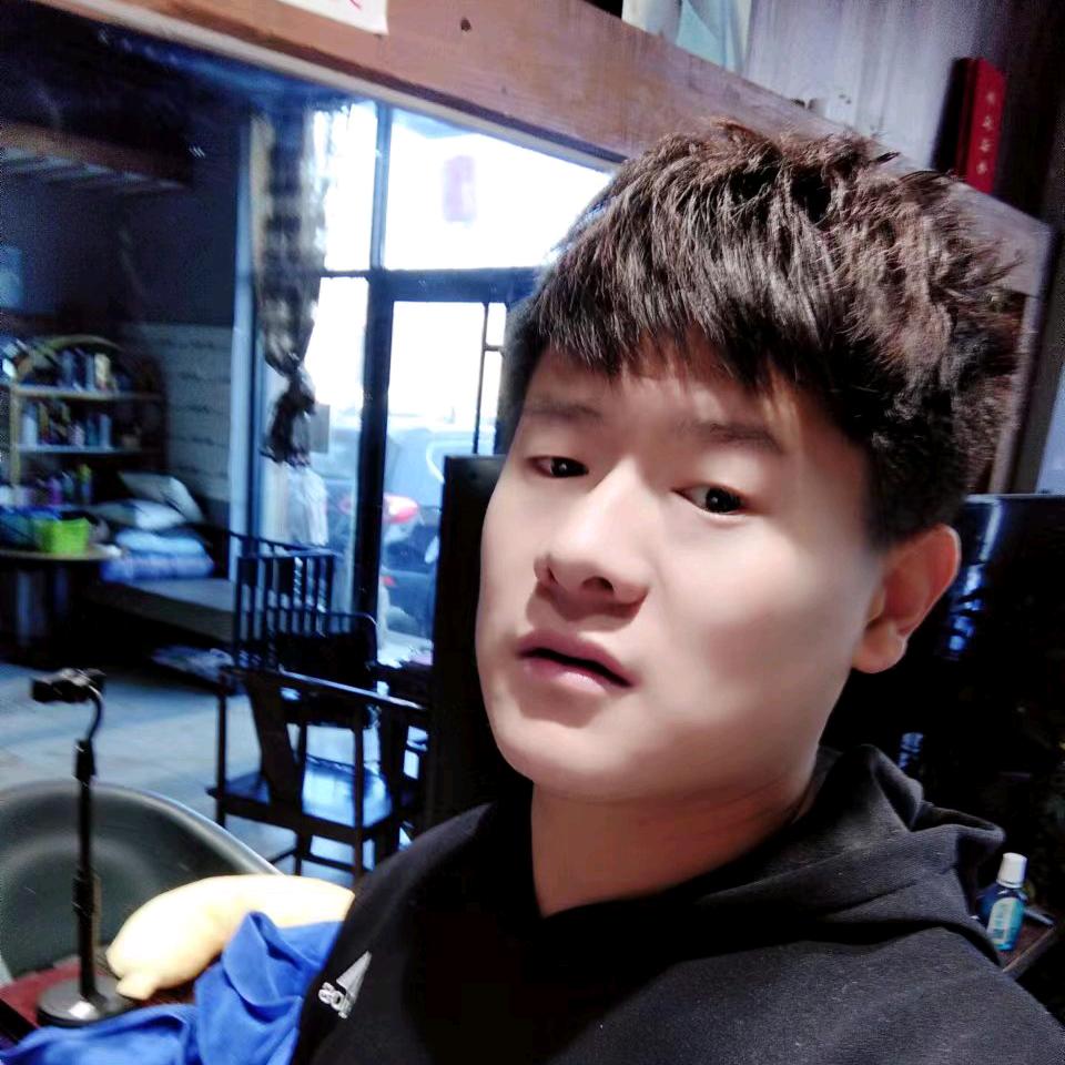 临朐迷你店长大山