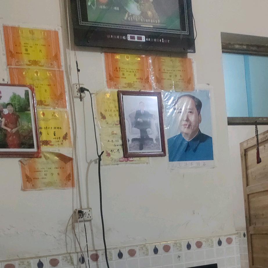 诸葛峰