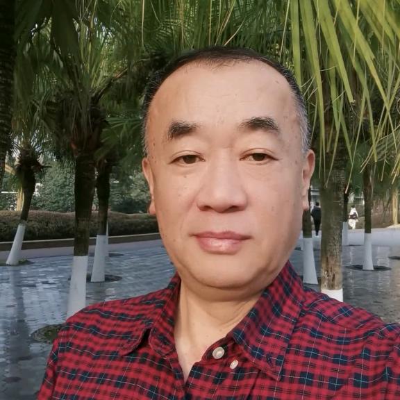 老白在茅台