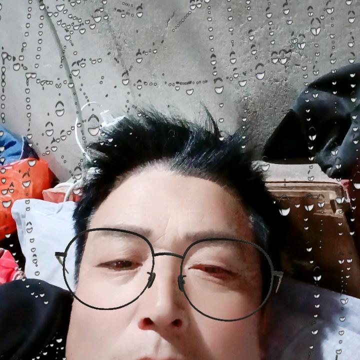 界首帅哥一枚