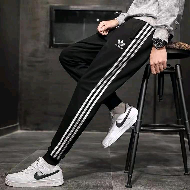 专业安装门窗 阿贵