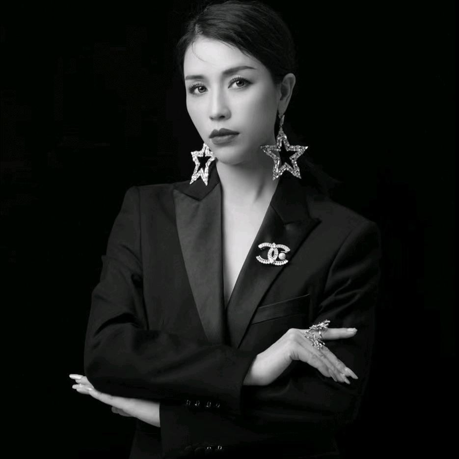 钟山县施华洛高端婚纱摄影