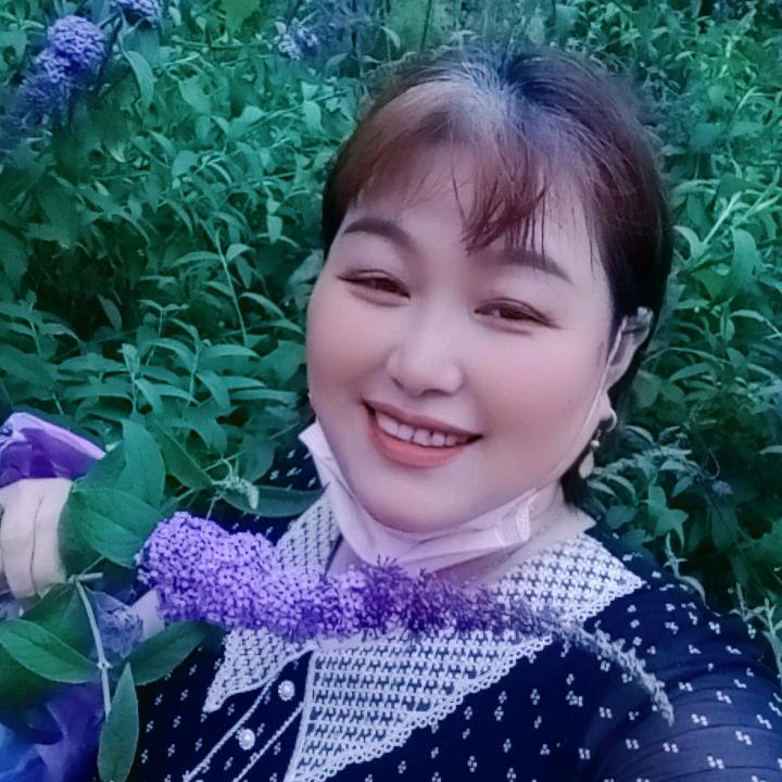 梅梅橱窗