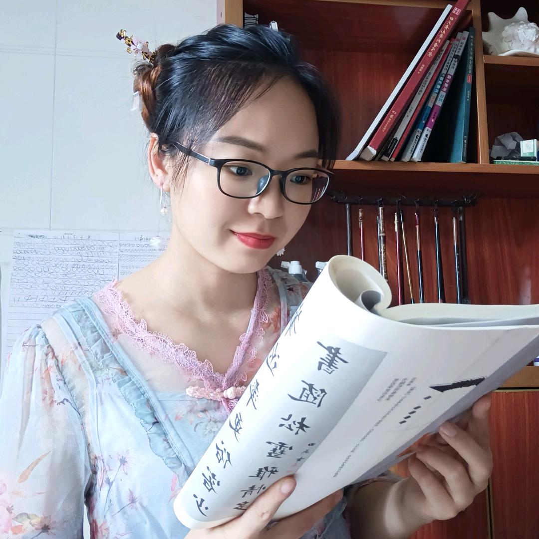 果果（鄢黎果）