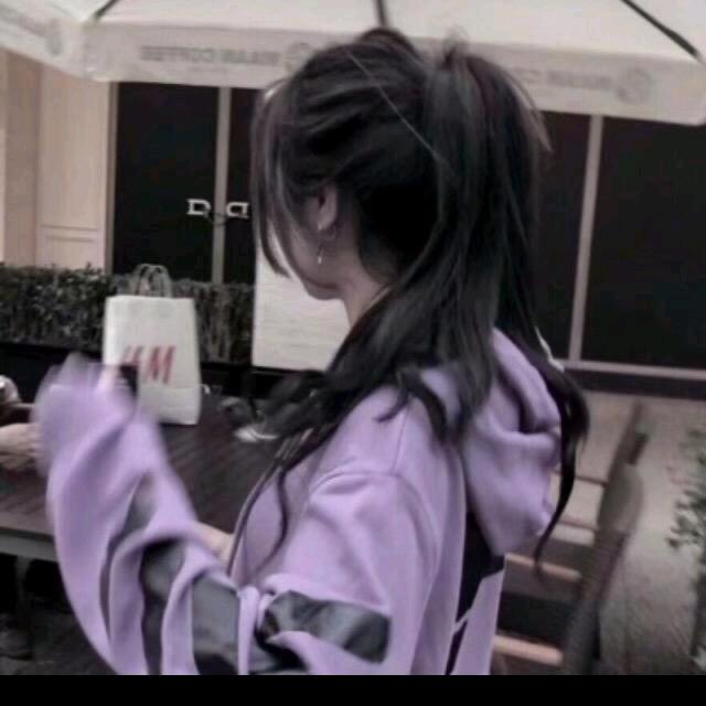 眰恦.H（zhì shàng）