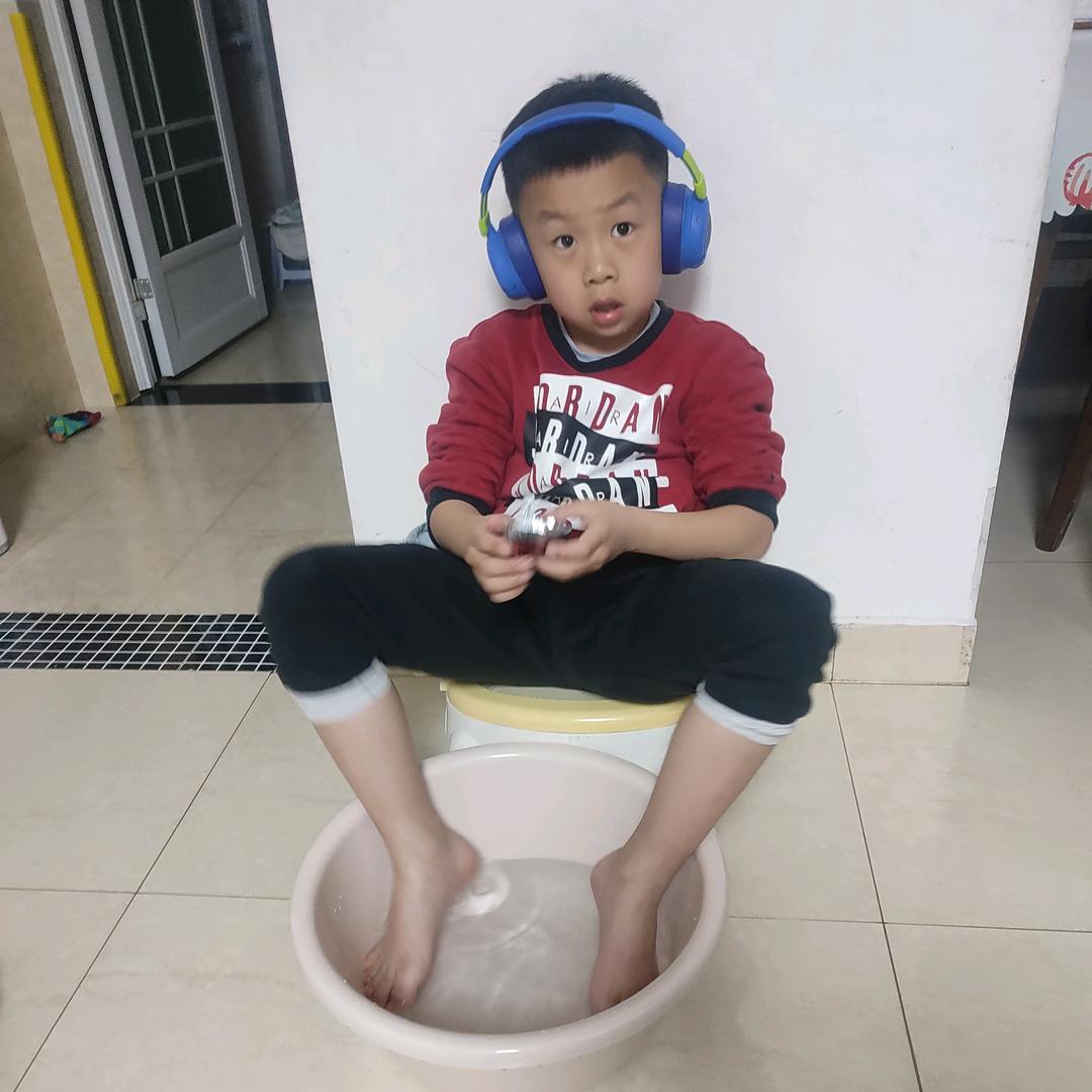 张士群