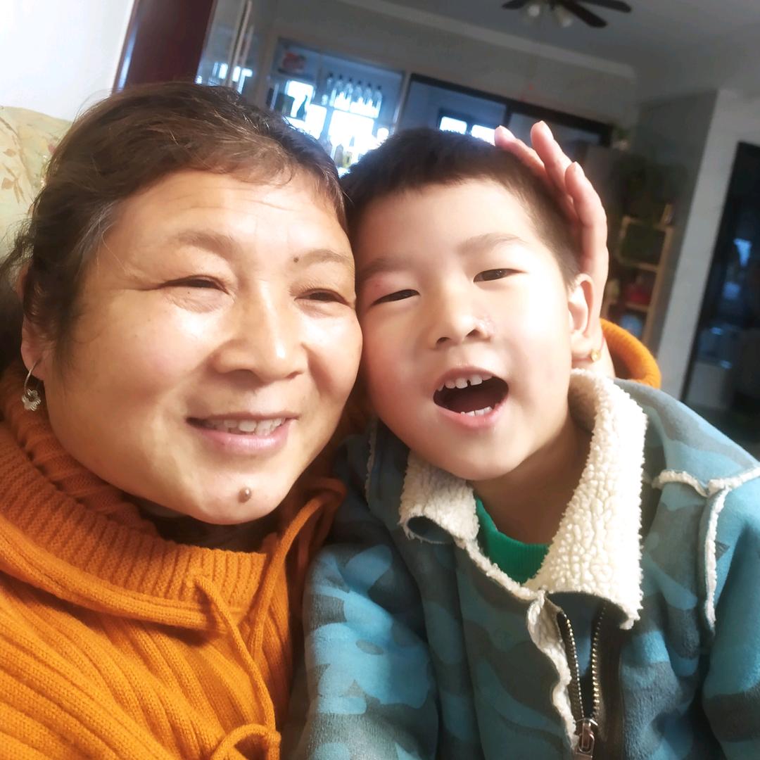 我是个亮仔