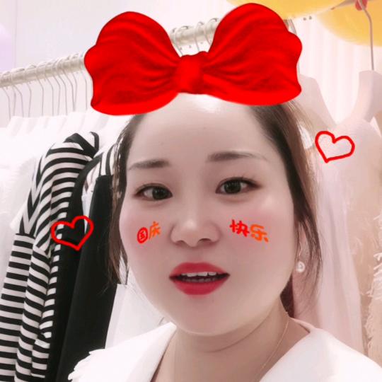 天柱县DR女装店金三角停车场入口