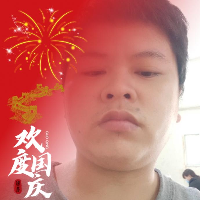 蓝天女神记者何雨薇头像