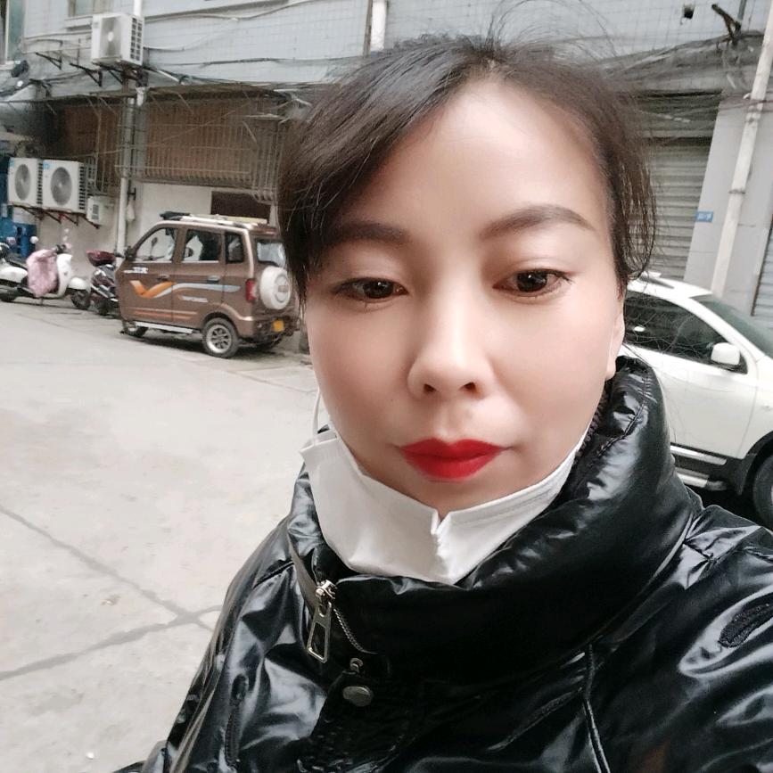 威远拖板车水果蔬菜小罗