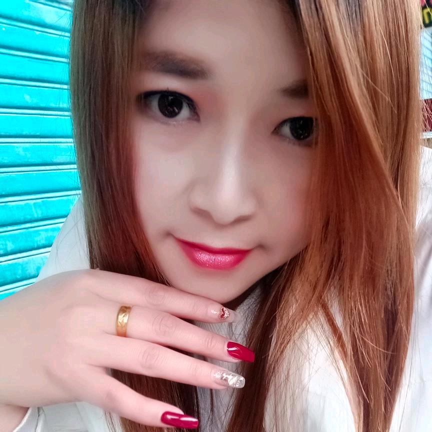 单亲妈妈。