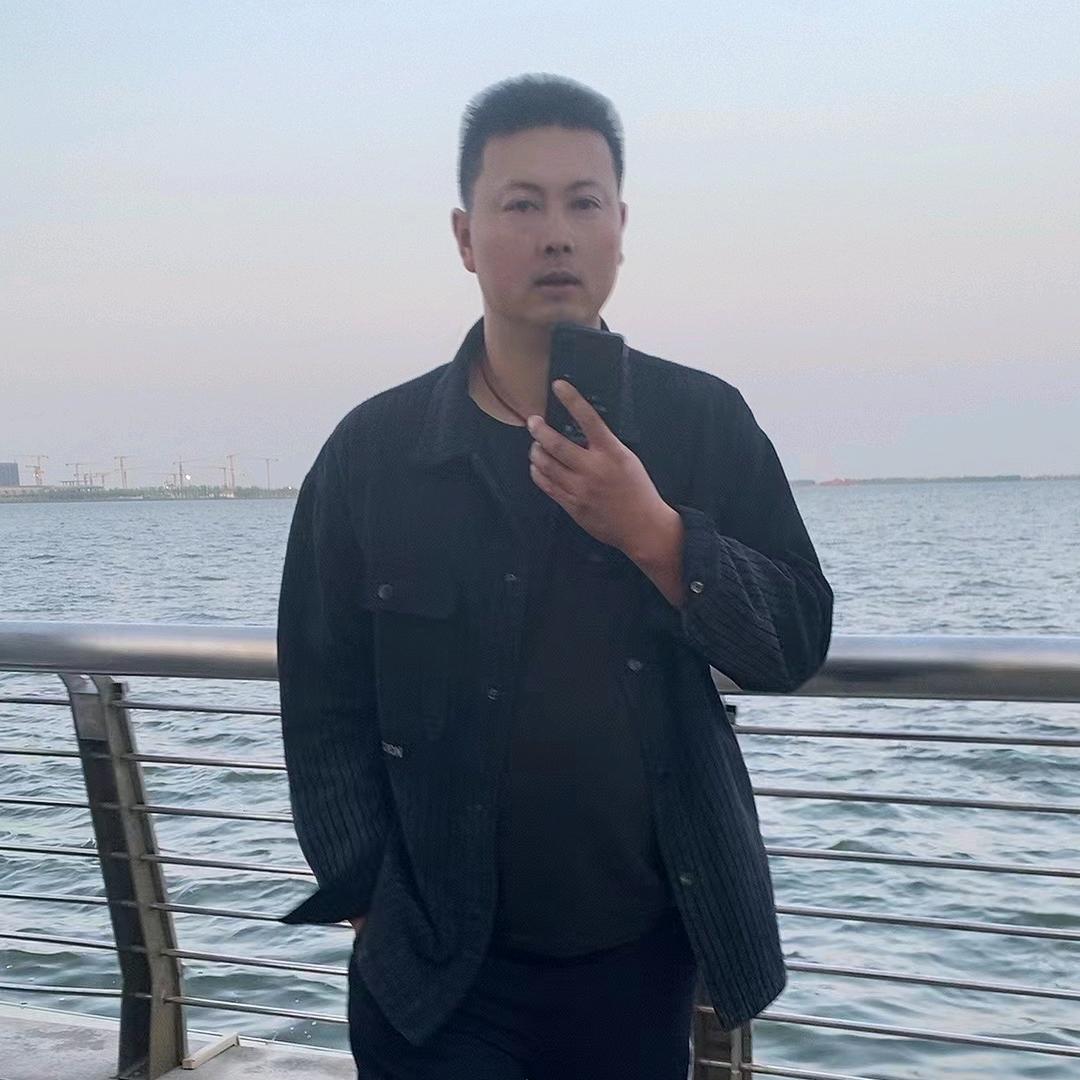 时晓龙