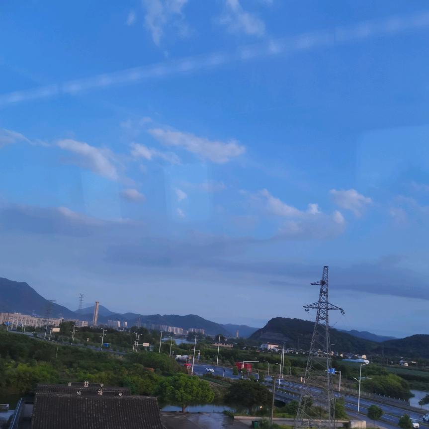 积极向上、