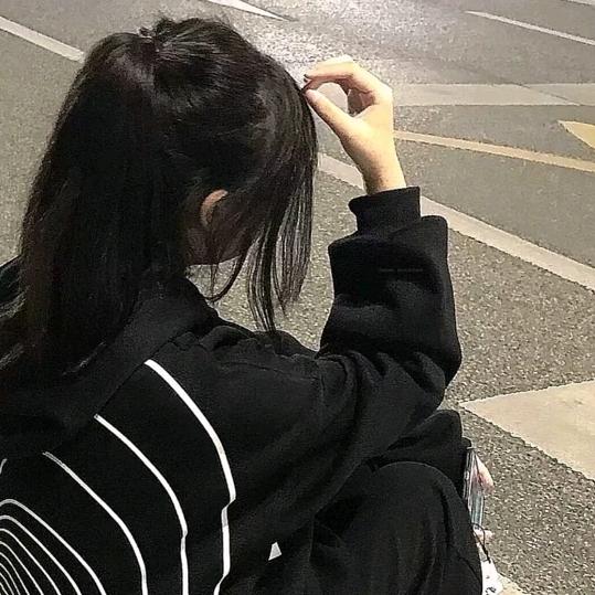 吃完睡-