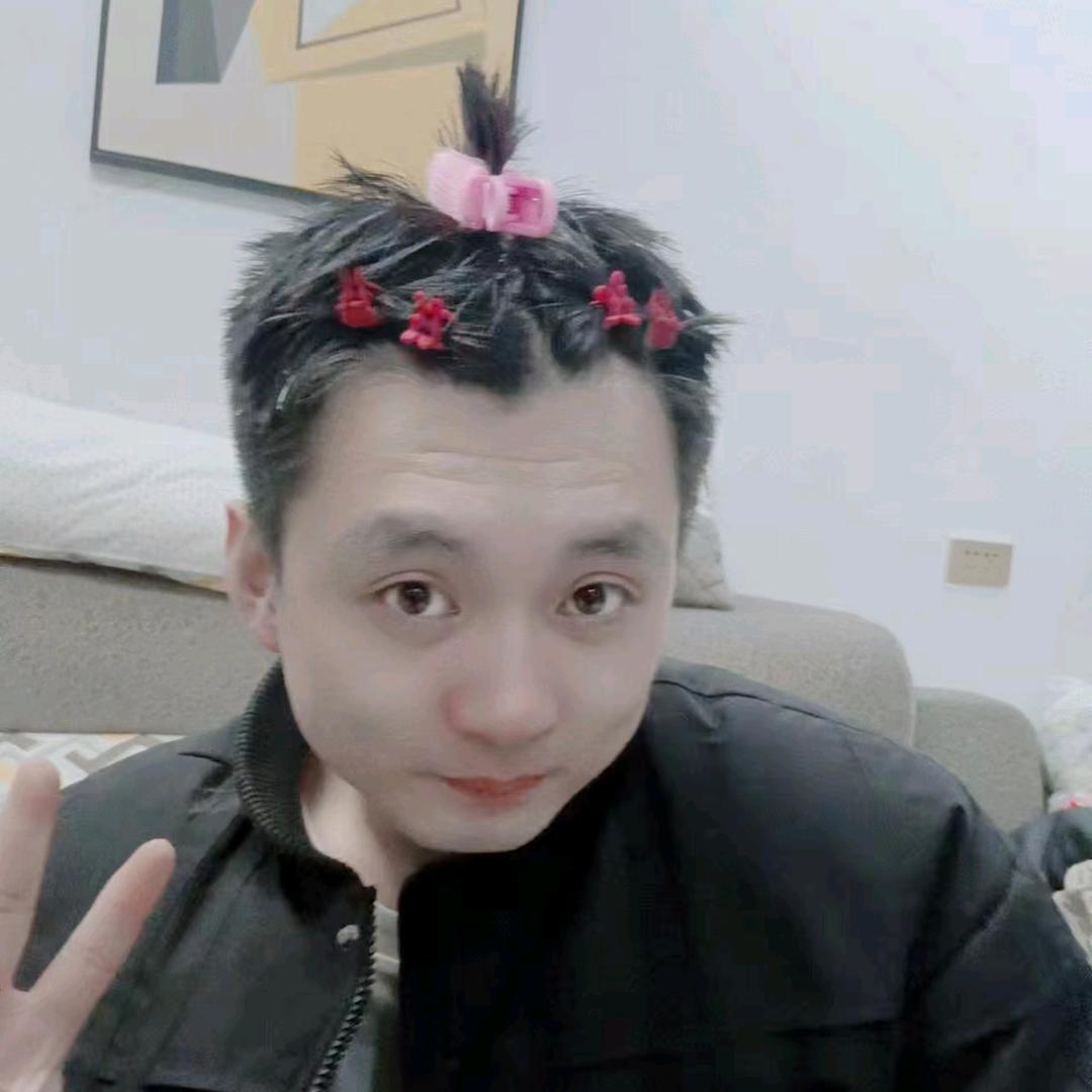 爱健身的钓鱼佬_劉