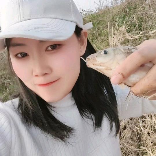 丹儿爱钓鱼🐠🐟