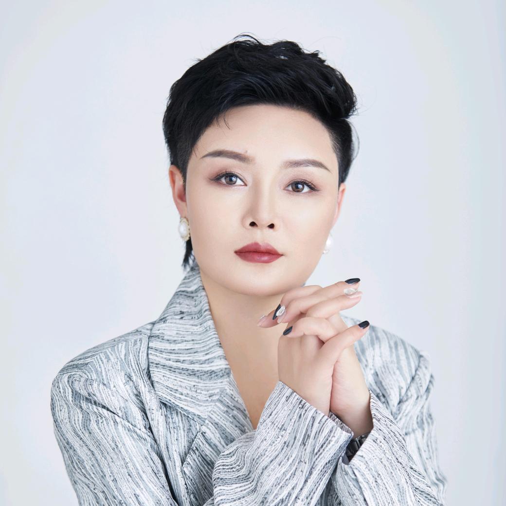 郑是秀丽