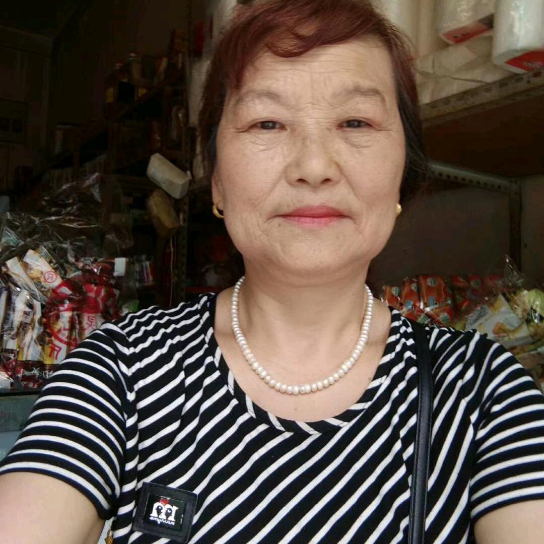 万雪玲